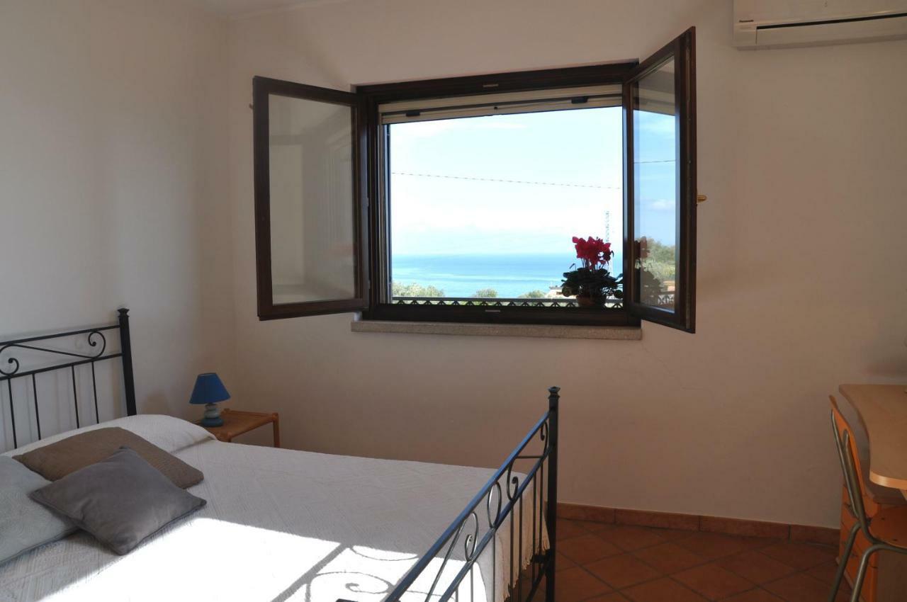 Villa Gemma Di Mare Santa Teresa Di Riva Eksteriør bilde